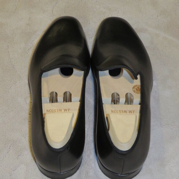 J.M. Weston 911 Black Calf Leather One Piece Formal Loafer 9.5 NWOB Bags & Trees - Picture 6 of 12